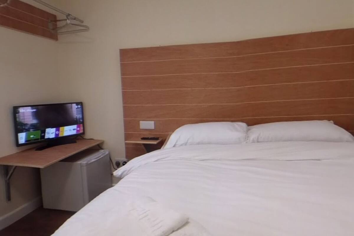  标准双人房, 独立浴室 (Room 801) | 熨斗/熨衣板、免费 WiFi