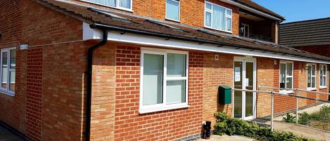 숙박 시설 정면