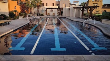3 outdoor pools