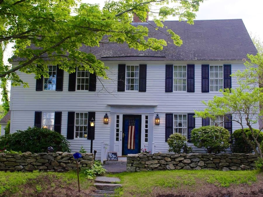 Fachada de la propiedad