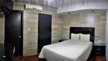 Single Room, 1 Double Bed