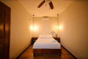 Hypo-allergenic bedding, down comforters, memory foam beds - Villa Diamante (Chetumal)