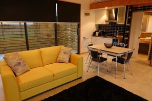 House, Multiple Beds, Ocean View | Living area