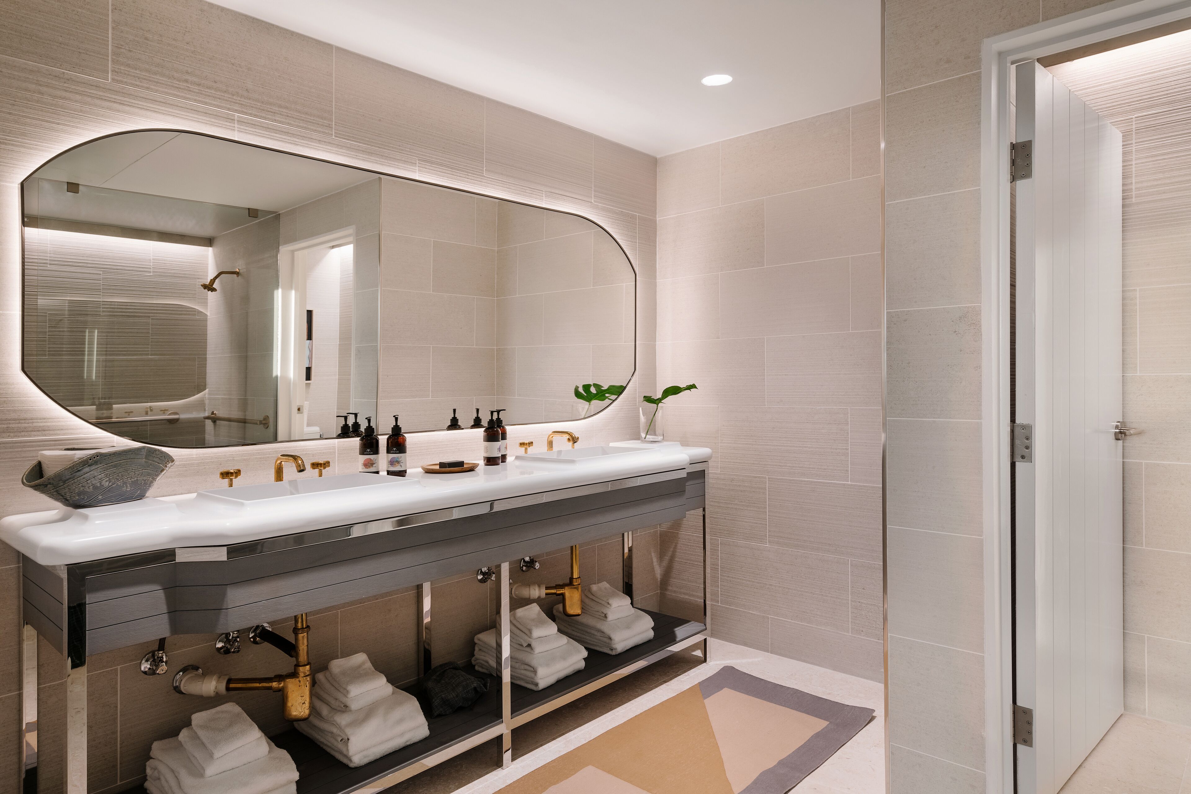 Photo - The LINE Austin