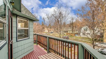 Classic House, 3 Bedrooms | Balcony