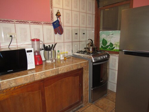 Amigos Del Mundo Guesthouse