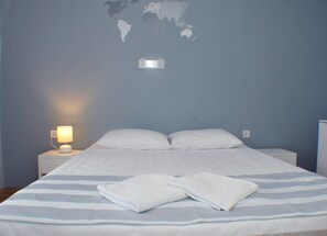 Coffres-forts dans les chambres, bureau, Wi-Fi gratuit, draps fournis
