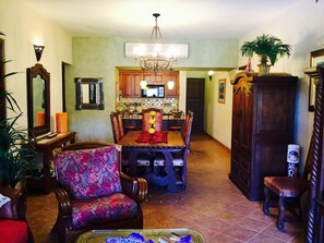 Familienvilla, 2 Schlafzimmer | Wohnbereich