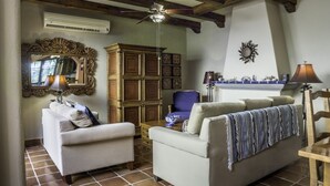 Family Villa, 2 Bedrooms | Living room