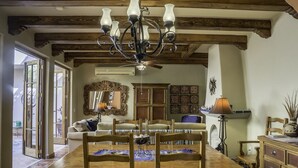 Family Villa, 2 Bedrooms | In-room dining