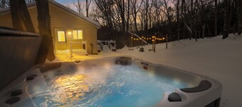 Minutes to Camelback - Hot Tub • Sleeps 8 • Game Room • Fire Pit