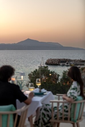 Outdoor dining - _aloe Boutique And Suites (Apokoronas)