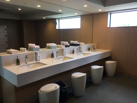 Kawasaki King Skyfront Tokyu REI Hotel - Image 30