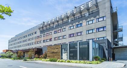 The HOTEL Well-hub Haneda (Formerly: Kawasaki King Skyfront Tokyu REI Hotel)