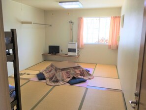 Room - Kitashiga Lime Light (Yamanouchi)