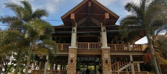 1BR Unit For Rent One Oasis Condominium