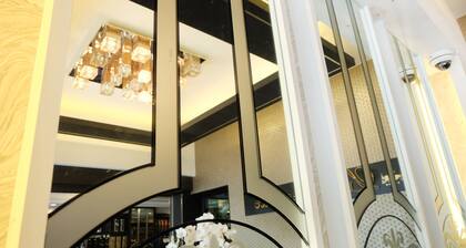 The Luxury Residence