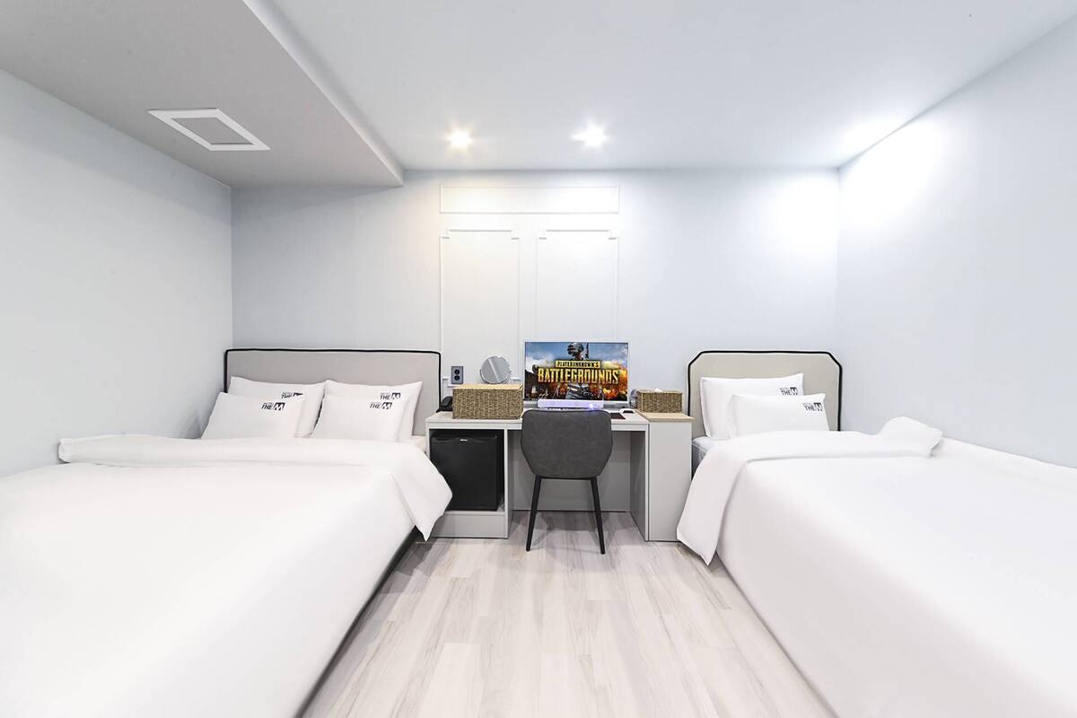 Deluxe Twin Room (1PC)