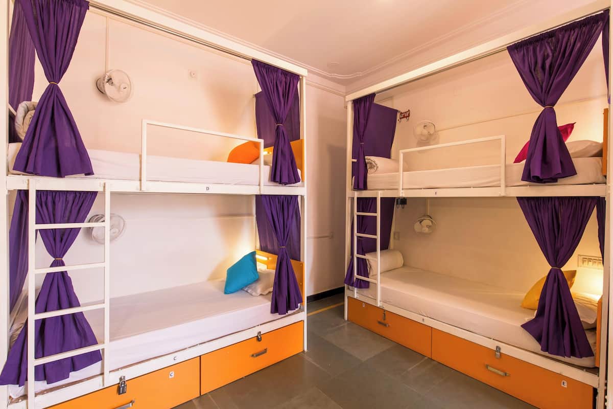 Bed in 8 Bed Mixed A/C Dormitory Room with Shared Bathroom