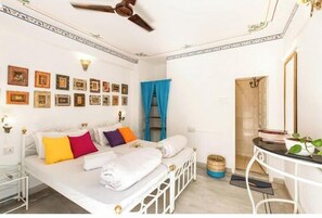 Deluxe Private AC Room with Ensuite Bathroom | Egyptian cotton sheets, premium bedding, in-room safe