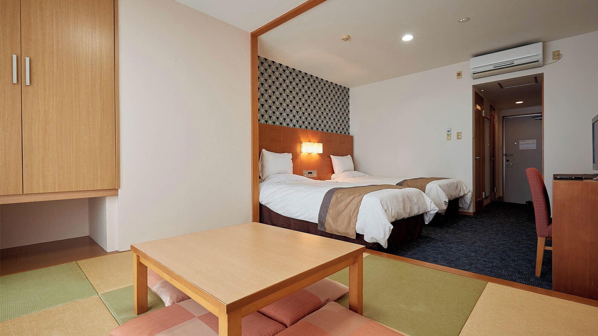 In-room safe, free WiFi, bed sheets