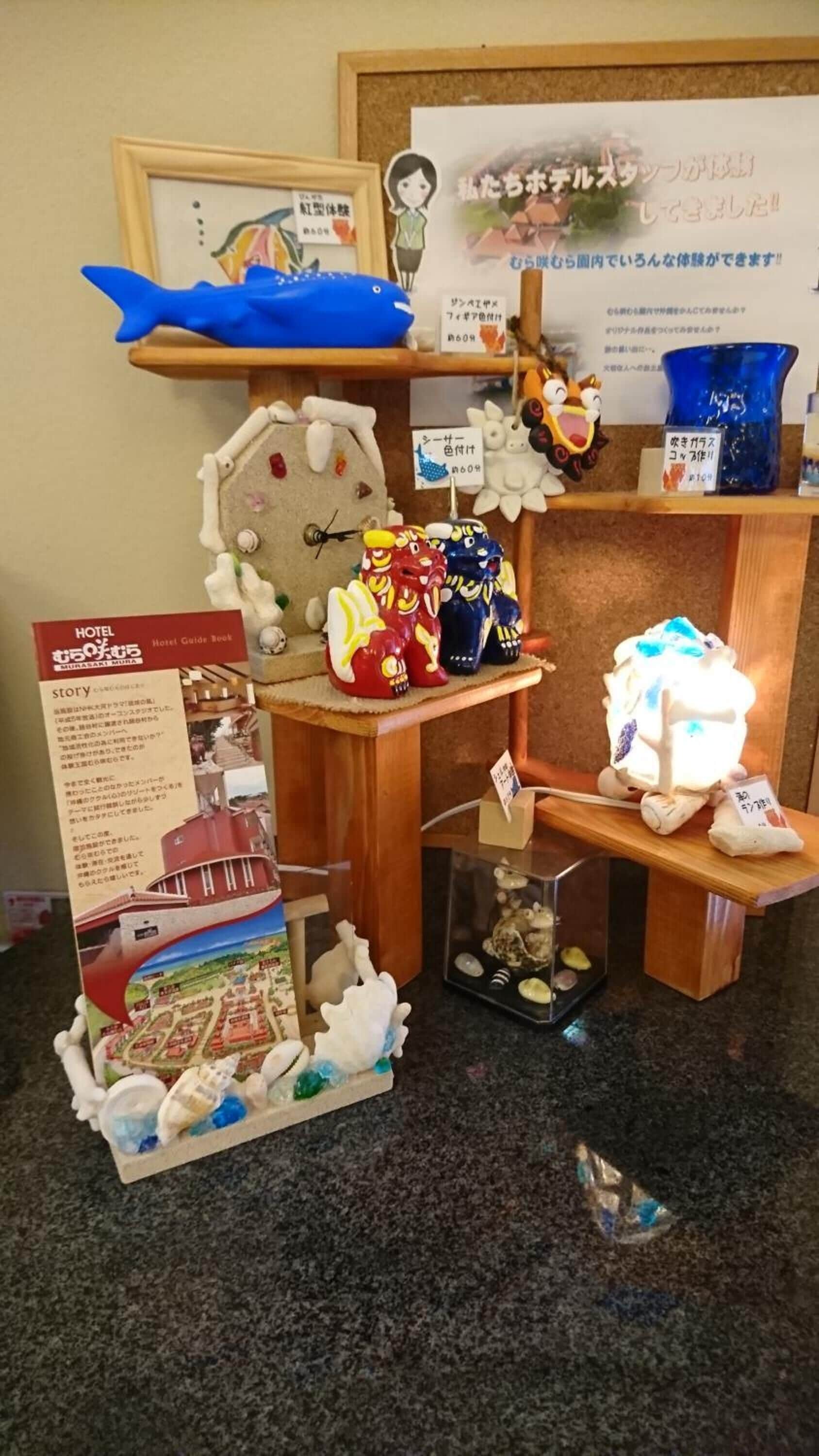 breakfast and lunch served