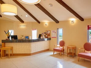 Reception hall - Hotel Murasakimura (Yomitan)