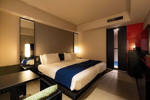 Deluxe Twin Room | Laptop workspace, blackout drapes, soundproofing - Hotel Resol Trinity Kyoto (Kyoto)
