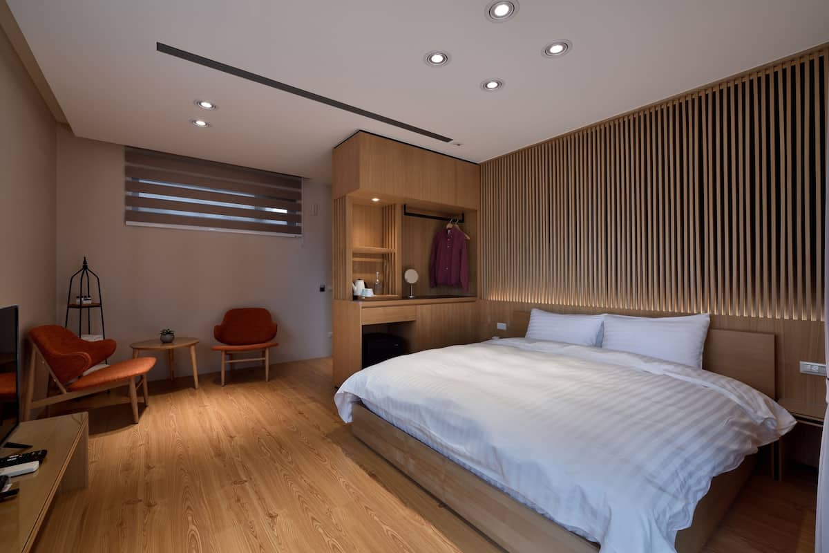Basic dubbelrum | Minibar, skrivbord, ljudisolering och gratis wi-fi