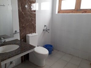 Free toiletries, towels