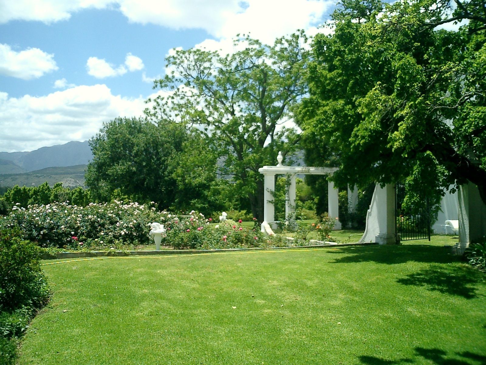 Khuôn viên nơi lưu trú