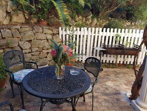 Room | Terrace/patio