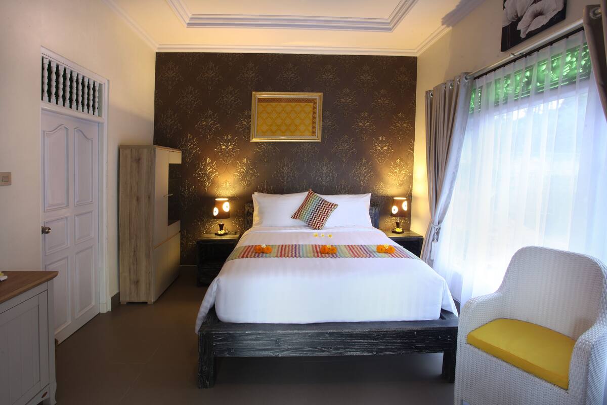 1 bedroom, premium bedding, pillowtop beds, in-room safe