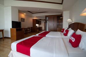 Deluxe háromágyas szoba | Minibár, széf a szobában, íróasztal és hangszigetelés