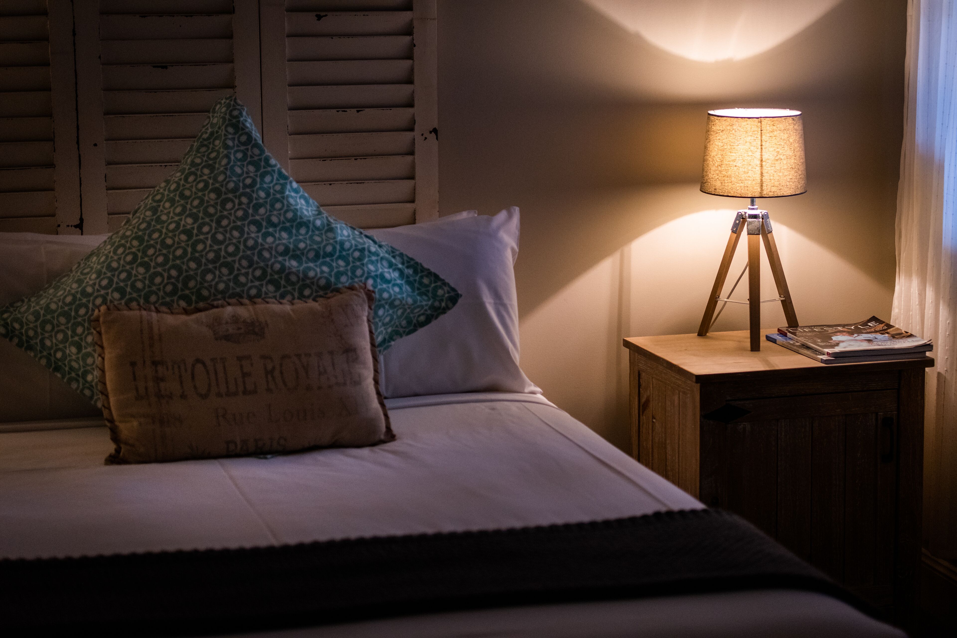 queen suite | iron/ironing board, free wifi, bed sheets