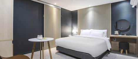 Double Room, Non Smoking | Wi-fi percuma, cadar katil