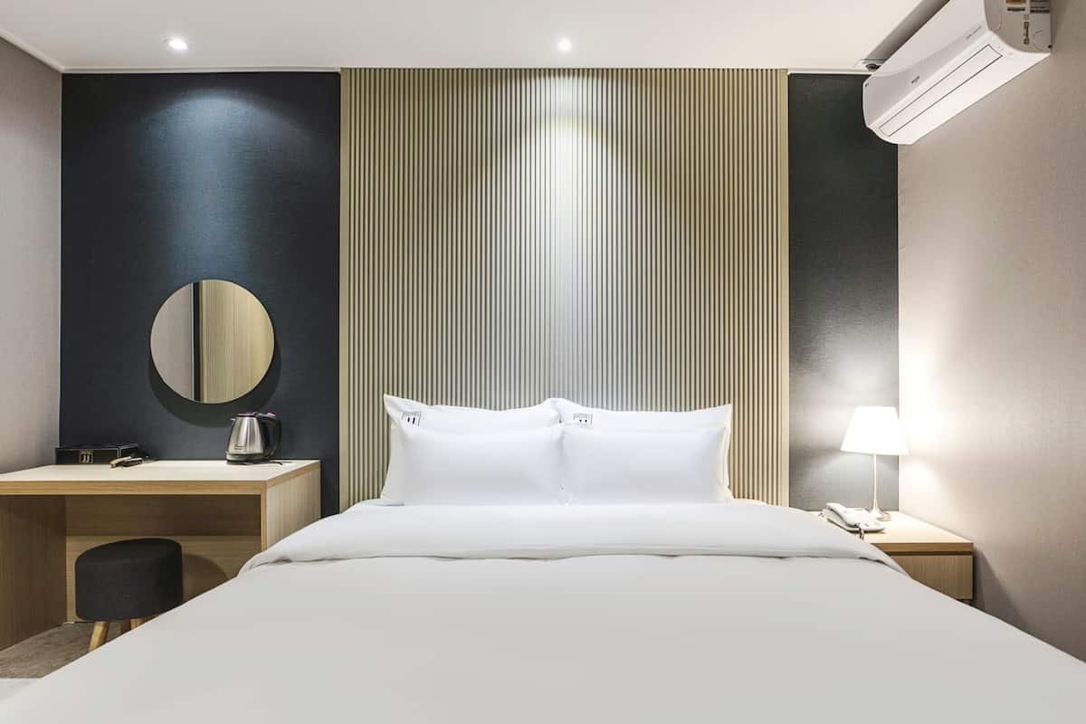 Wifi gratis y ropa de cama