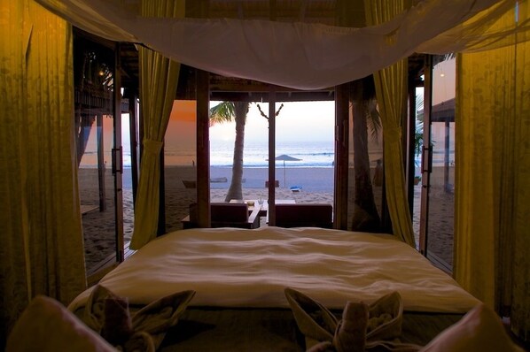 View from room - Dunhill Beach Resort (Canacona)