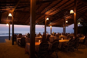 Bar (on property) - Dunhill Beach Resort (Canacona)