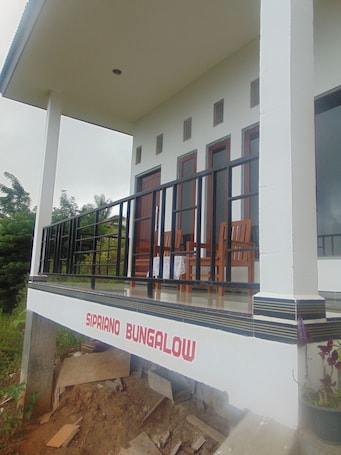 Deluxe Bungalow | Terrace/patio