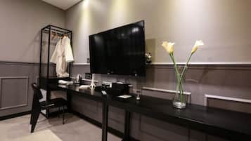 Premium Double Room | Individually decorated, desk, laptop workspace, blackout drapes