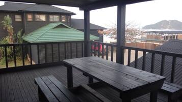 Family House, 2 Bedrooms, Kitchen, Sea View | 2 bedrooms, in-room safe, desk, bed sheets