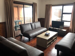 Family House, 2 Bedrooms, Kitchen, Sea View | Living room - Paraiso do Ouro Resort (Ponta d'Ouro)