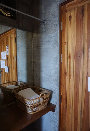 三人房 | 客房服务设施