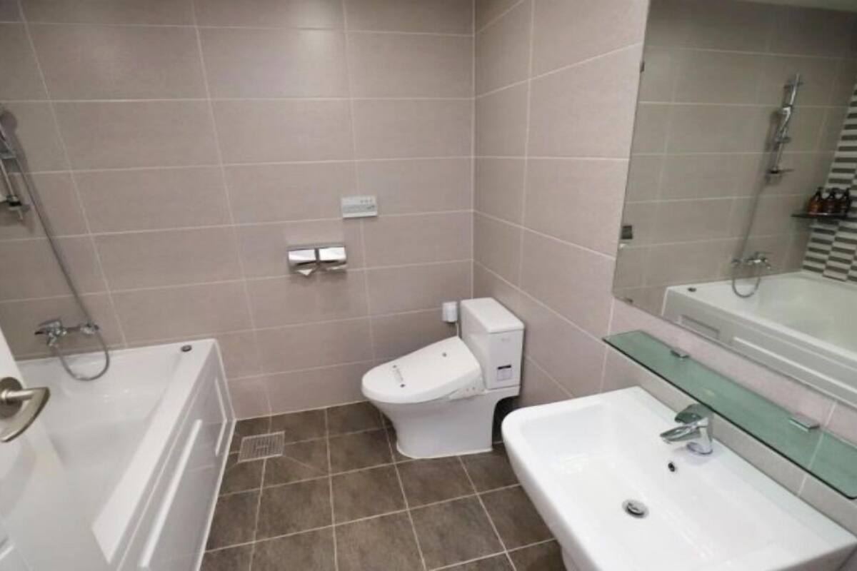 free toiletries, hair dryer, bathrobes, towels