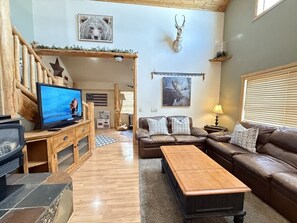 TV, fireplace, DVD player, offices