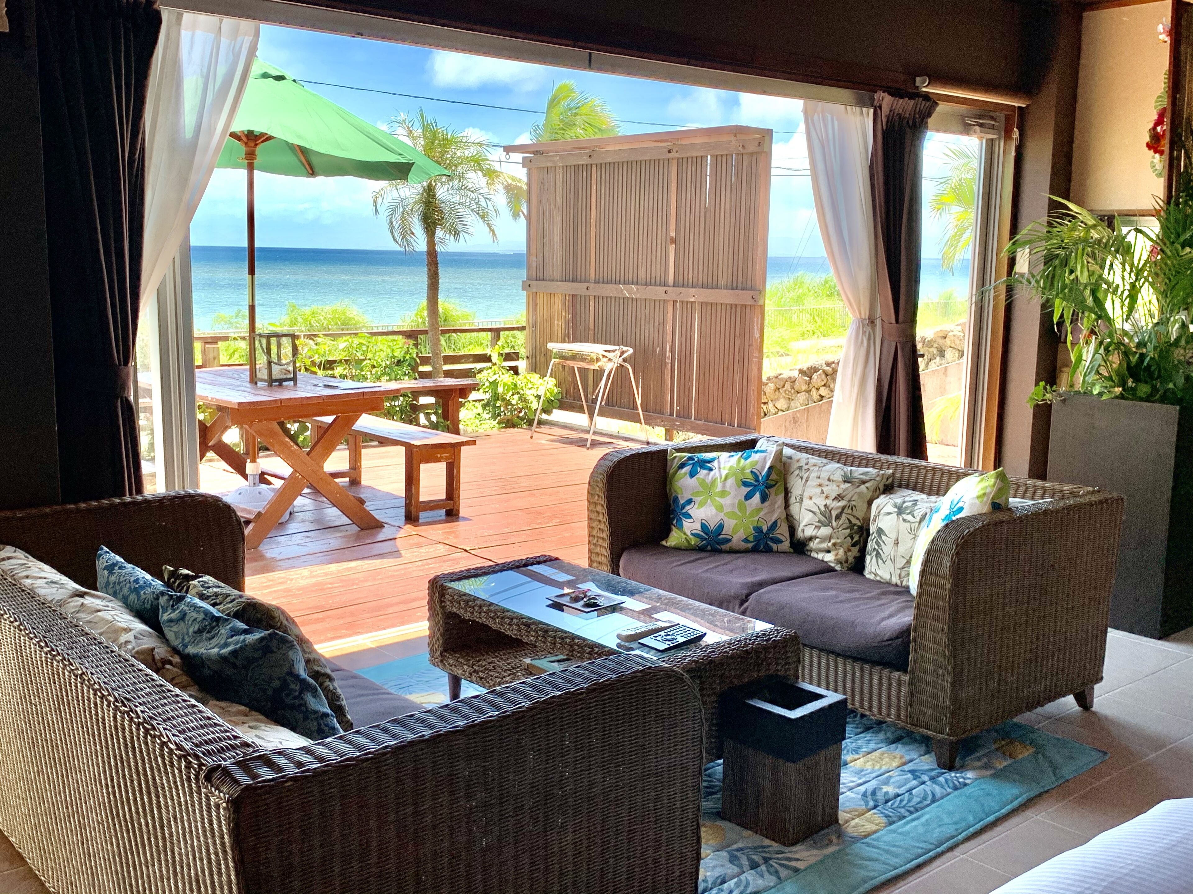 트리플룸 | 오리/거위털 이불, 암막 커튼, 무료 WiFi, 침대 시트