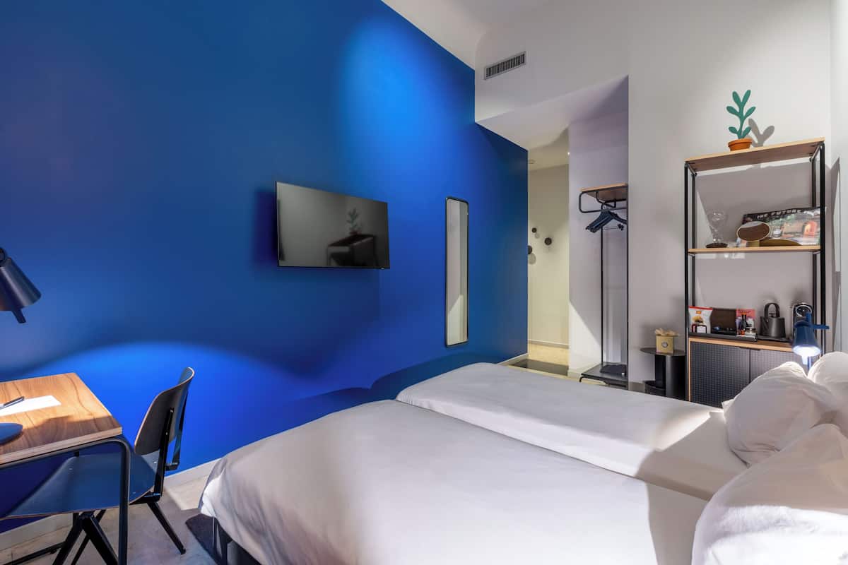 Doppel- oder Zweibettzimmer | 1 Schlafzimmer, hochwertige Bettwaren, Schreibtisch