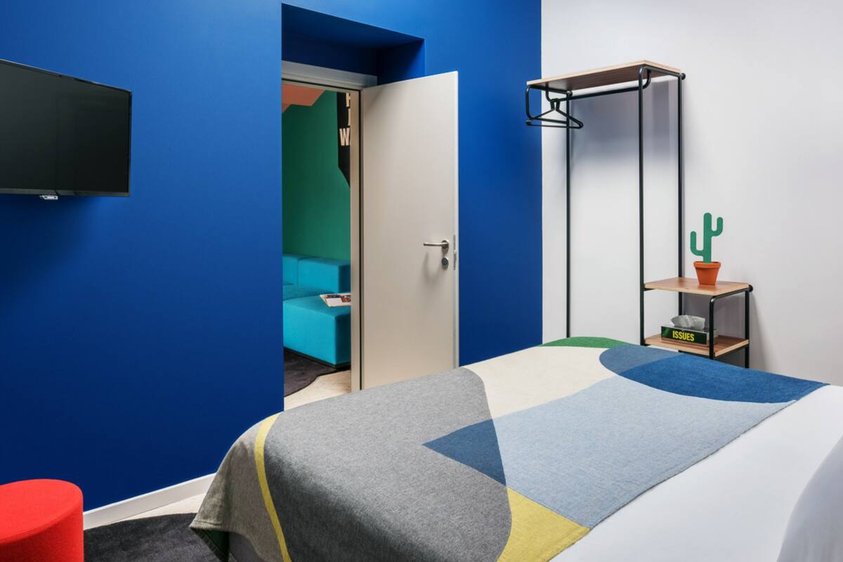Studio dành cho gia đình | Bộ đồ giường cao cấp, bàn, phòng cách âm, nôi/cũi di động