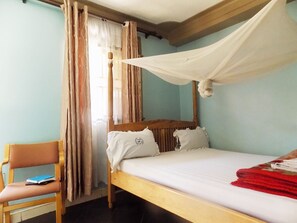 Deluxe Double Room | Desk, free WiFi, bed sheets - Rosama Guest House (Kampala)